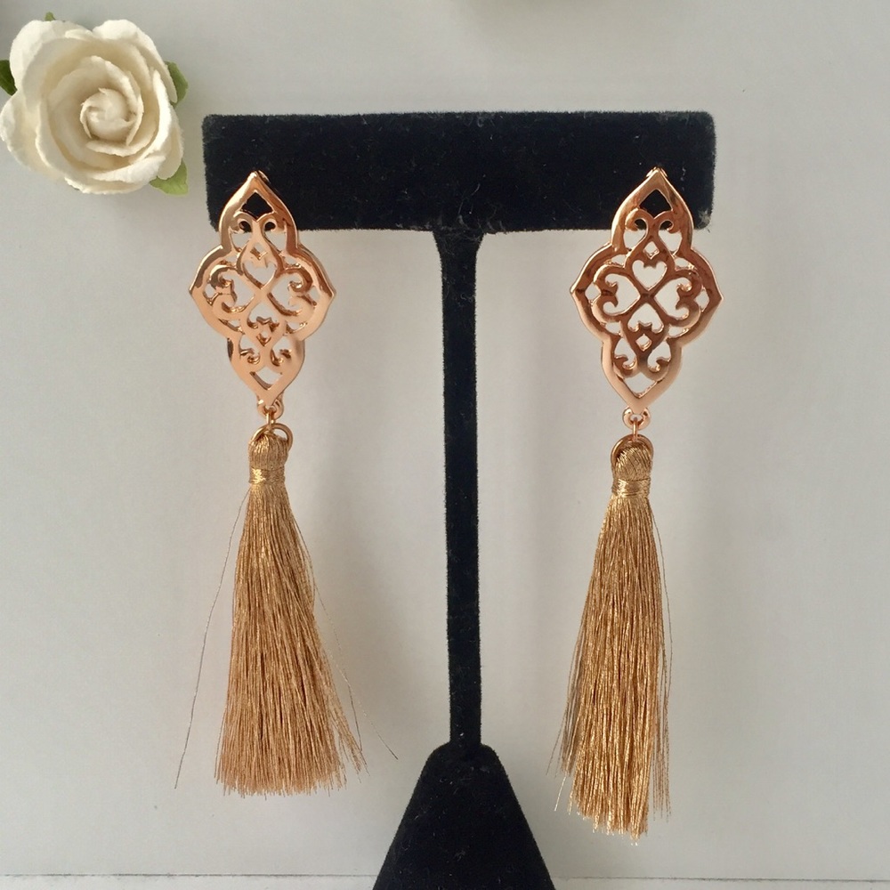 NEW ROSE GOLD TASSLE EARRINGS